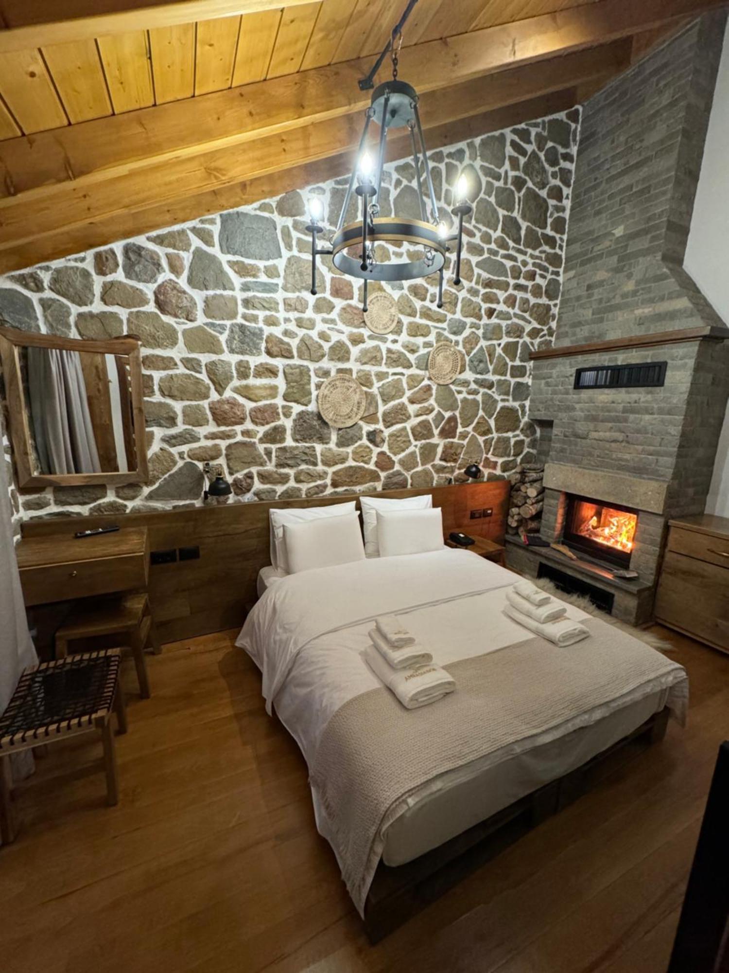 Hotel Ambassador Voskopojë 外观 照片